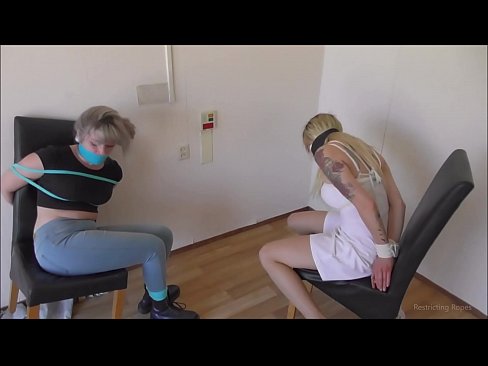❤️ Toksomaniulo / ligita kaj buŝoŝtopita / junulino en mizero ❌ Kvalita porno ĉe eo.com-full-porner.ru ️❤
